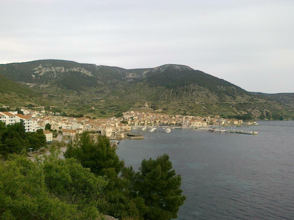 Apartment Willy Komiža Εξωτερικό φωτογραφία