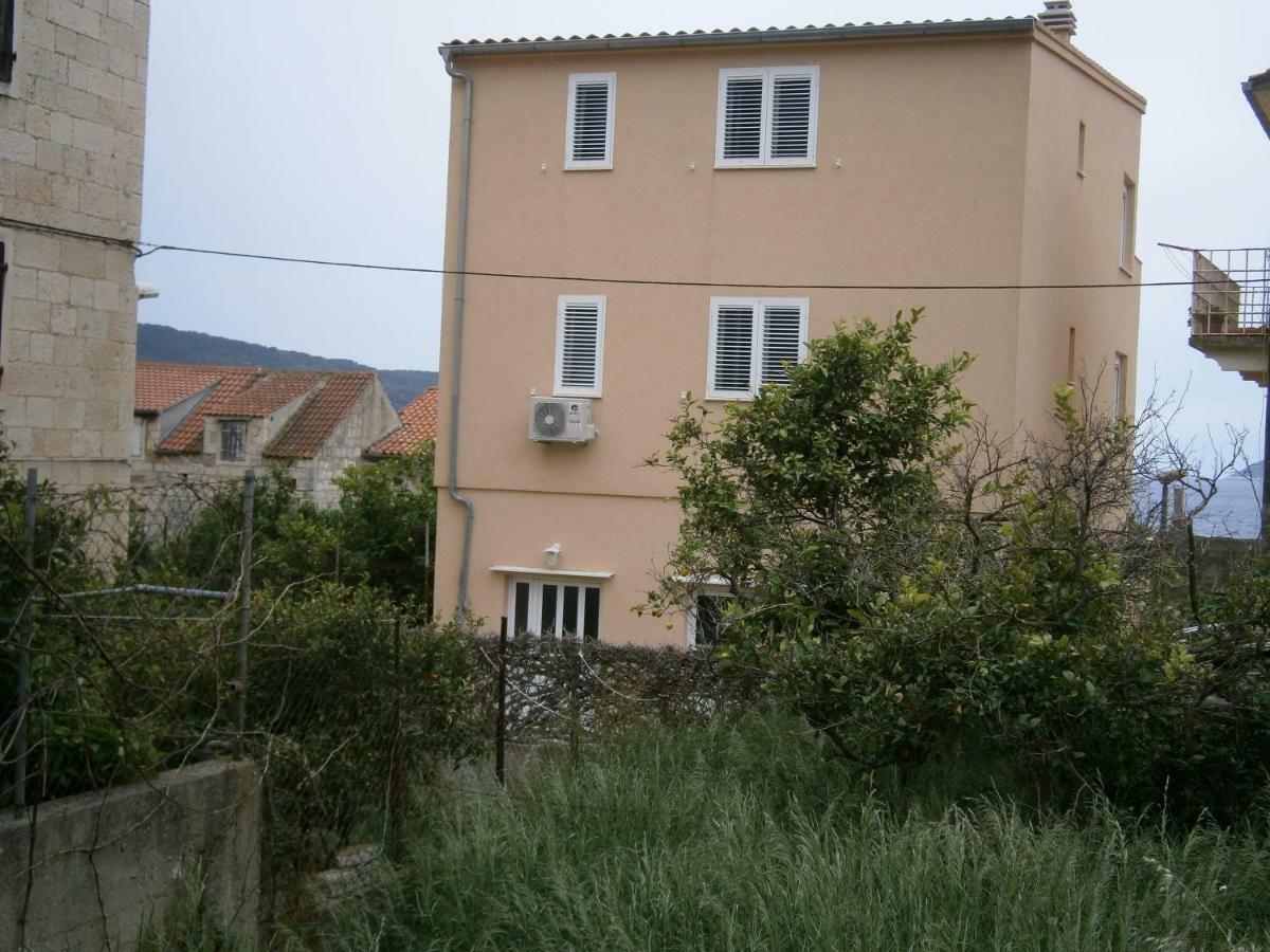 Apartment Willy Komiža Εξωτερικό φωτογραφία