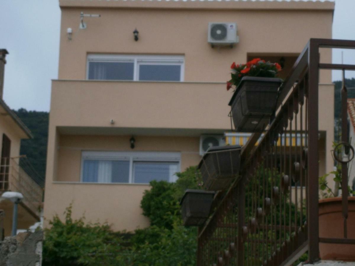Apartment Willy Komiža Εξωτερικό φωτογραφία