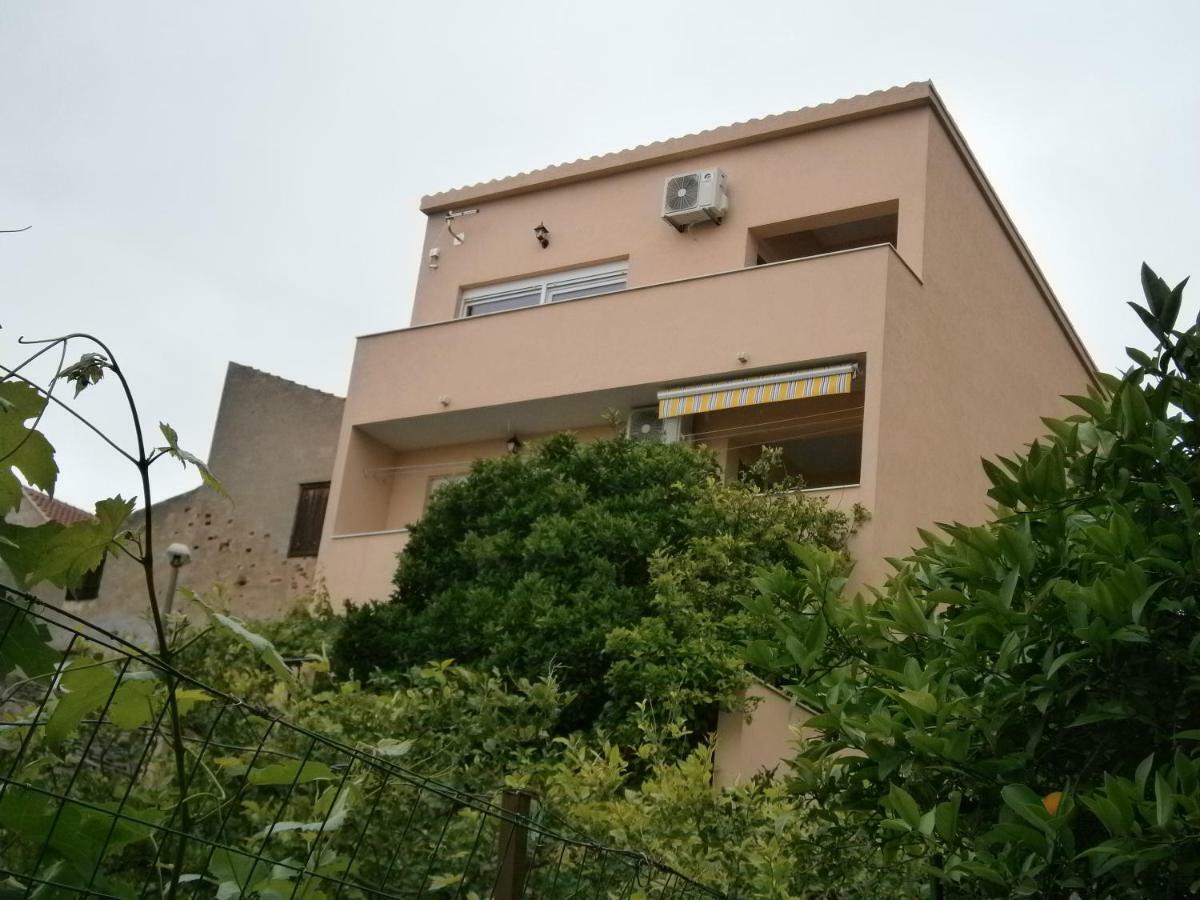 Apartment Willy Komiža Εξωτερικό φωτογραφία