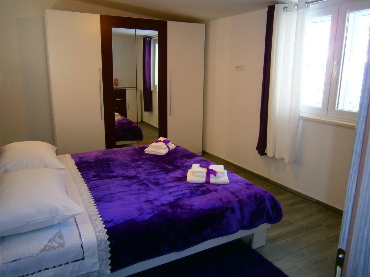 Apartment Willy Komiža Εξωτερικό φωτογραφία