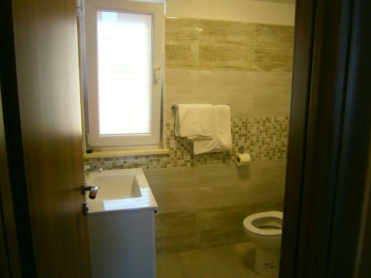 Apartment Willy Komiža Εξωτερικό φωτογραφία