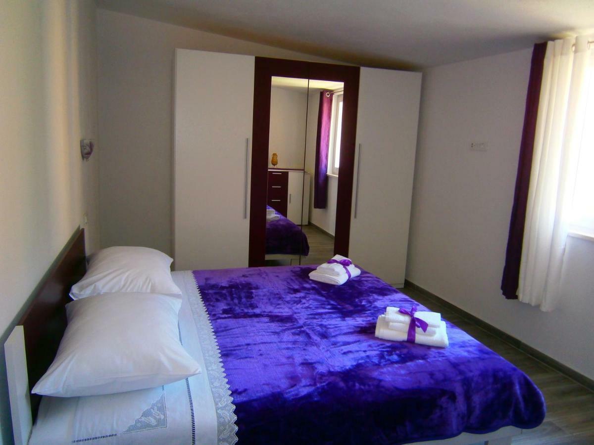Apartment Willy Komiža Εξωτερικό φωτογραφία