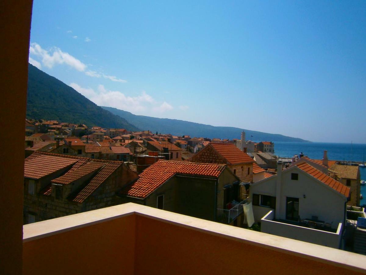 Apartment Willy Komiža Εξωτερικό φωτογραφία